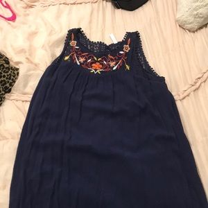 sleeveless dress